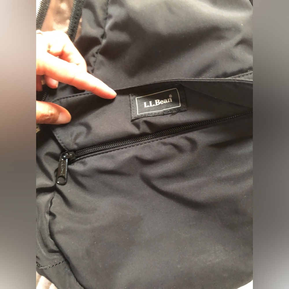 L.L. Bean sling bag - Picture 2 of 15